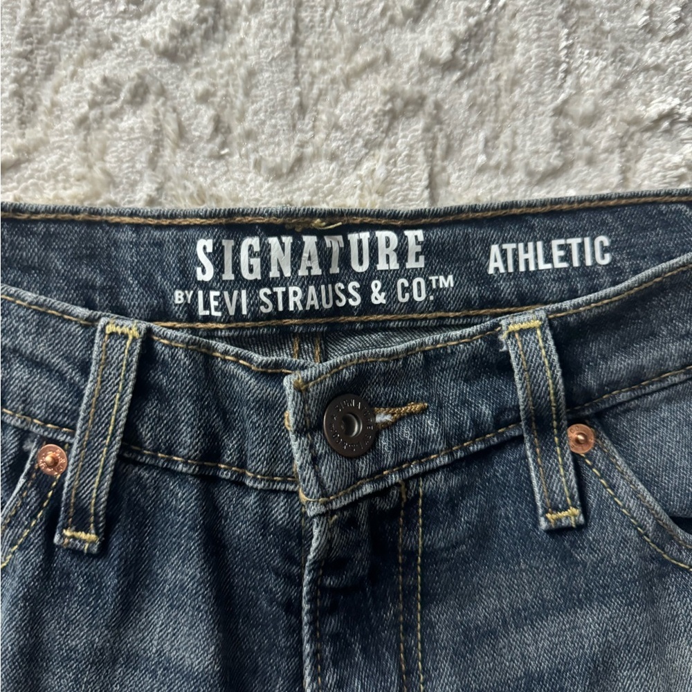 Signature by Levi Strauss Dark Wash Jeans - Picture 3 of 5